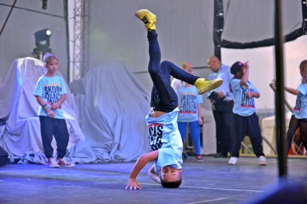 Trwa �adowanie zdj�cia...