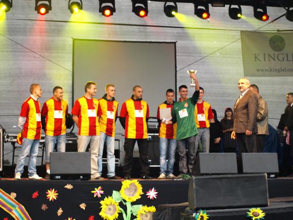 Trwa �adowanie zdj�cia...