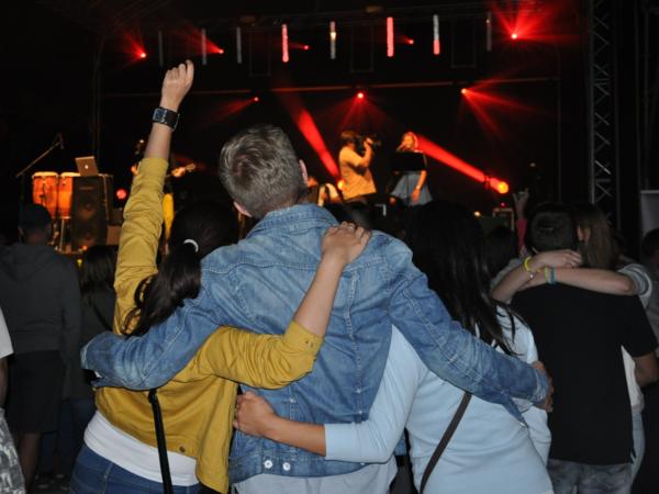 Trwa �adowanie zdj�cia...