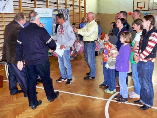 Trwa �adowanie zdj�cia...