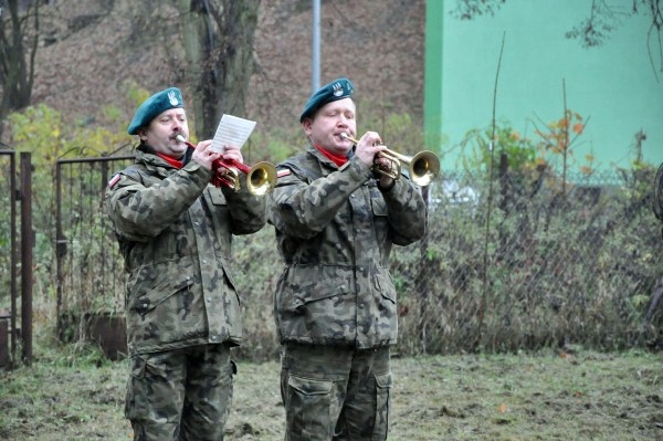 Trwa �adowanie zdj�cia...