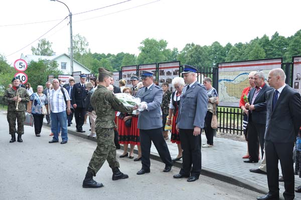 Trwa �adowanie zdj�cia...