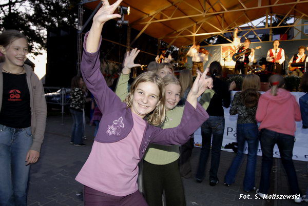 Trwa �adowanie zdj�cia...