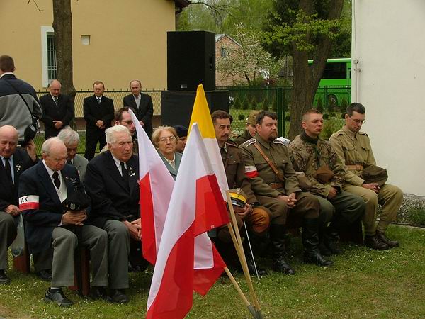 Trwa �adowanie zdj�cia...