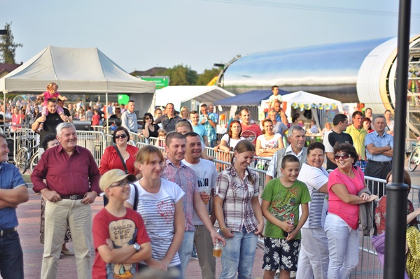 Trwa �adowanie zdj�cia...