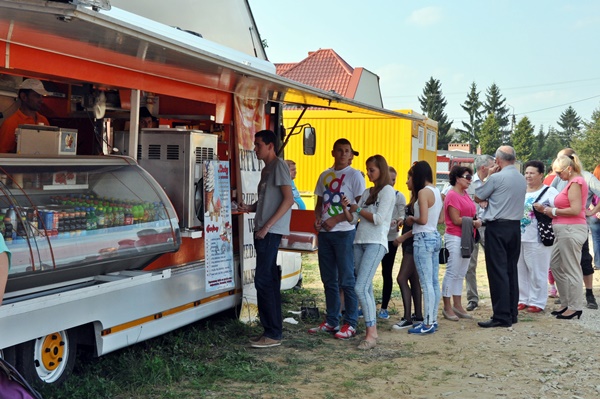 Trwa �adowanie zdj�cia...