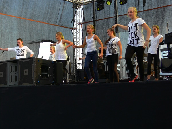 Trwa �adowanie zdj�cia...