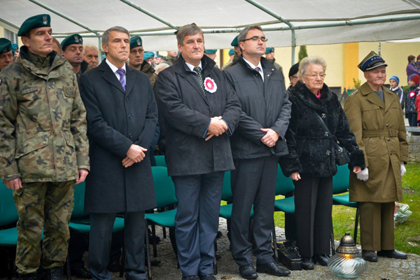 Trwa �adowanie zdj�cia...