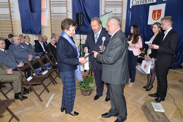 Trwa �adowanie zdj�cia...