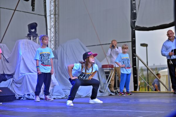 Trwa �adowanie zdj�cia...