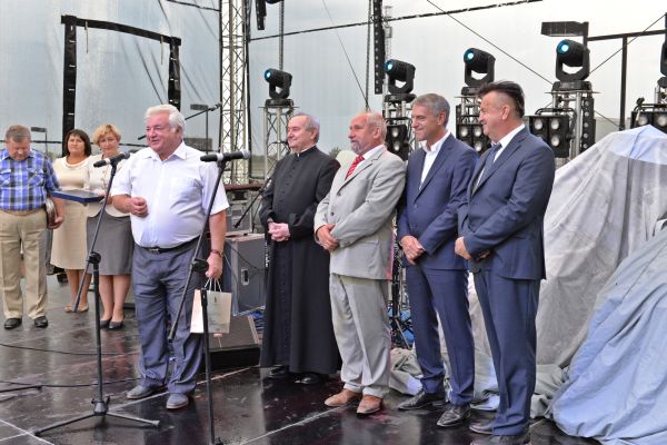 Trwa �adowanie zdj�cia...