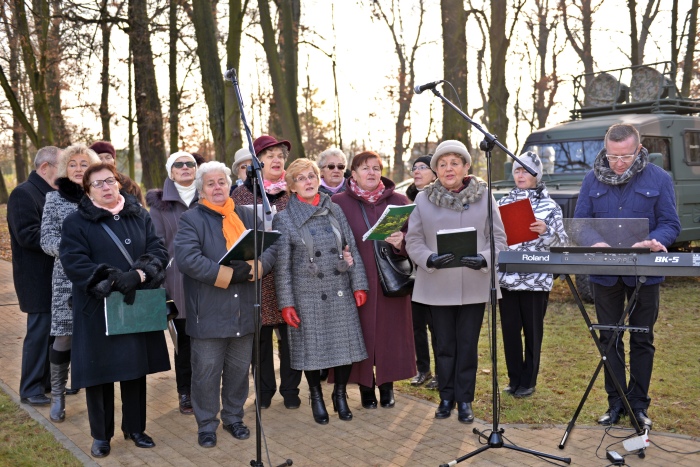 Trwa �adowanie zdj�cia...