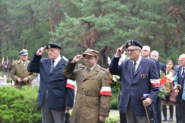 Trwa �adowanie zdj�cia...