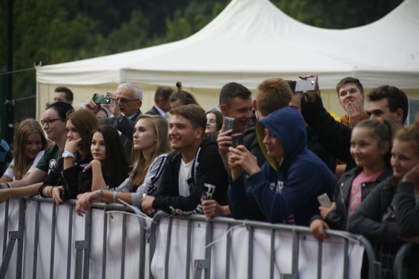 Trwa �adowanie zdj�cia...