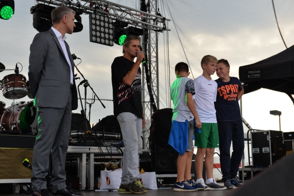 Trwa �adowanie zdj�cia...