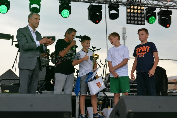 Trwa �adowanie zdj�cia...