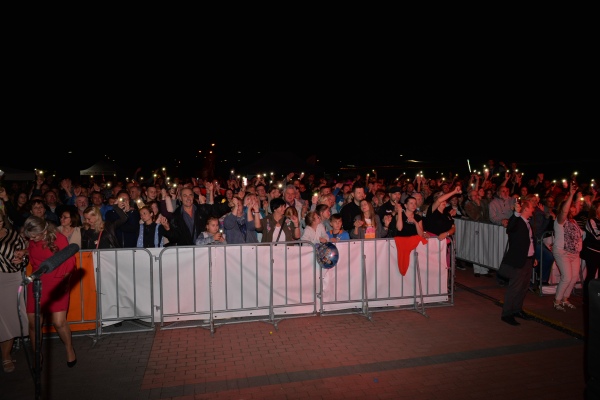 Trwa �adowanie zdj�cia...