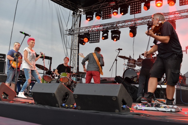 Trwa �adowanie zdj�cia...