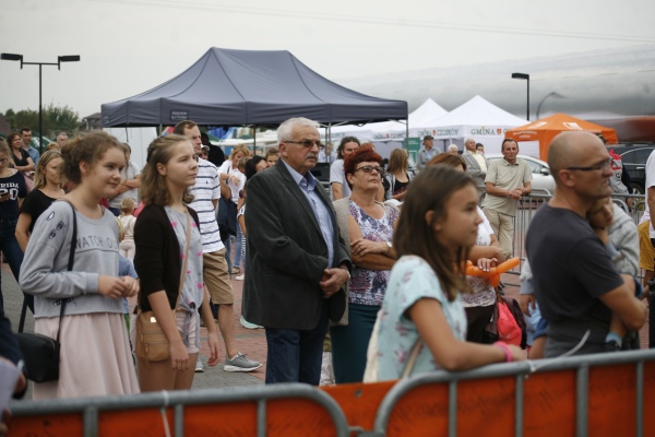 Trwa �adowanie zdj�cia...