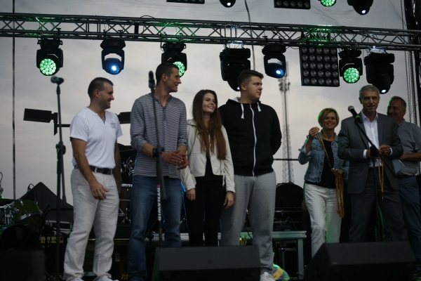 Trwa �adowanie zdj�cia...