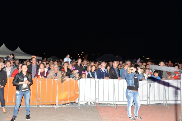 Trwa �adowanie zdj�cia...