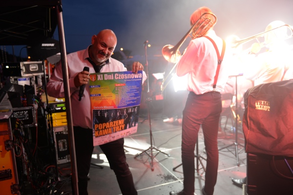 Trwa �adowanie zdj�cia...