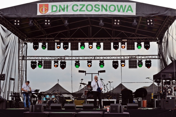 Trwa �adowanie zdj�cia...