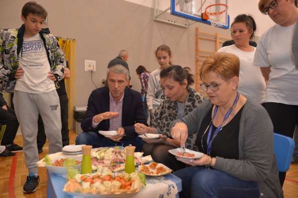 Trwa �adowanie zdj�cia...