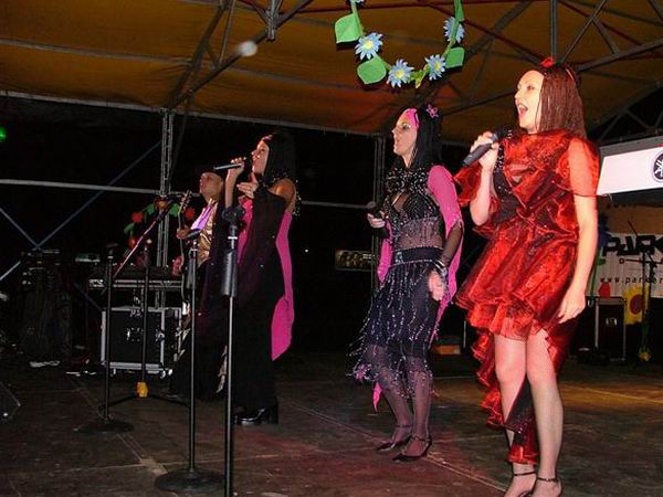 Trwa �adowanie zdj�cia...