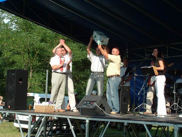 Trwa �adowanie zdj�cia...