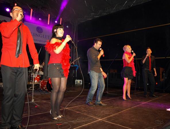 Trwa �adowanie zdj�cia...