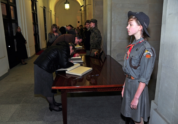 Trwa �adowanie zdj�cia...